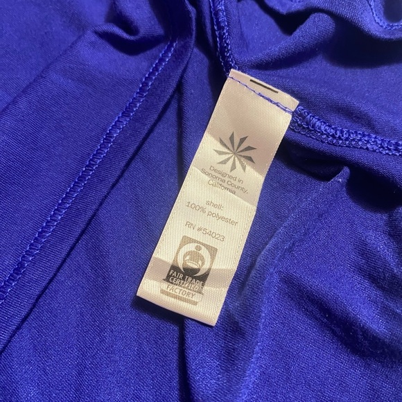 Athleta Blue and White Sleeveless Tank Top - Picture 10 of 11